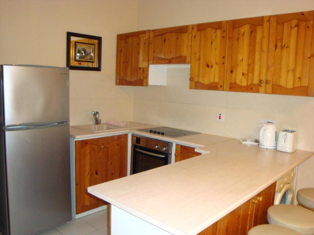 River Beach Apartments 利马索尔 客房 照片