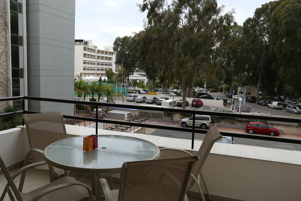 River Beach Apartments 利马索尔 客房 照片
