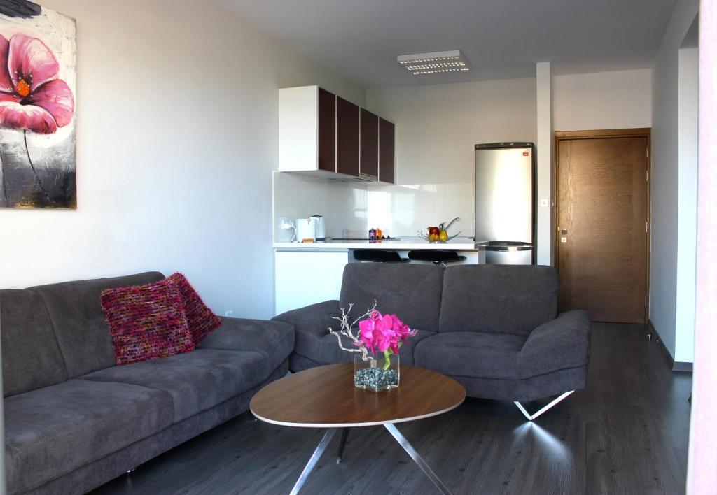 River Beach Apartments 利马索尔 外观 照片