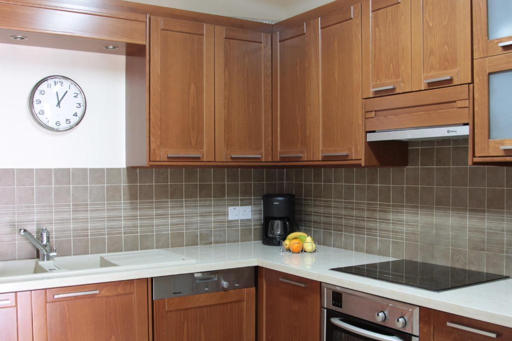 River Beach Apartments 利马索尔 外观 照片